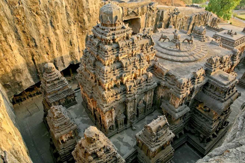 Ngôi đền cổ Kailasa, Ấn Độ. (Ảnh: en.wikipedia.org)