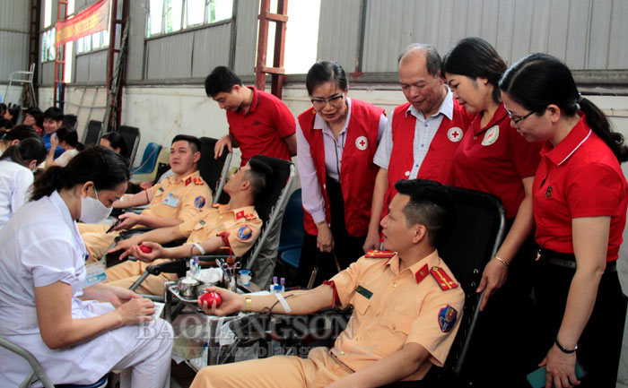 Lộc Bình tiếp nhận 285 đơn vị máu hiến tình nguyện