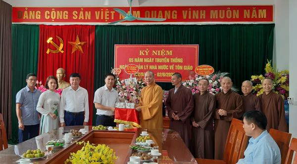 Thái nguyên: Ban Trị Sự GHPGVN Tỉnh chúc mừng ngày thành lập Ban Tôn Giáo