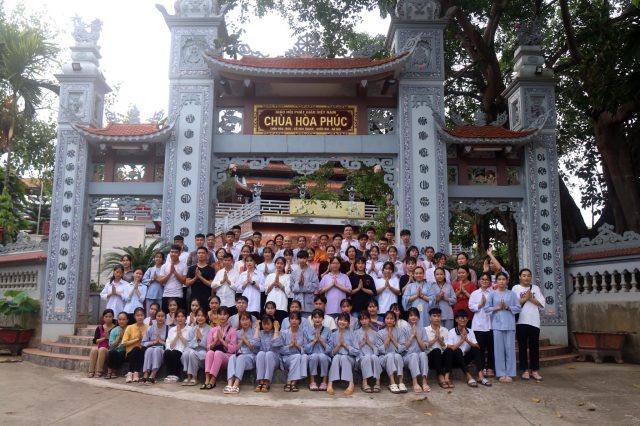 Hà Nội: Các bạn trẻ tham dự lễ cầu nguyện tiếp sức mùa thi
