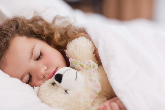 Trẻ được dạy tự đi ngủ sớm và ngủ ngoan ngay từ nhỏ
