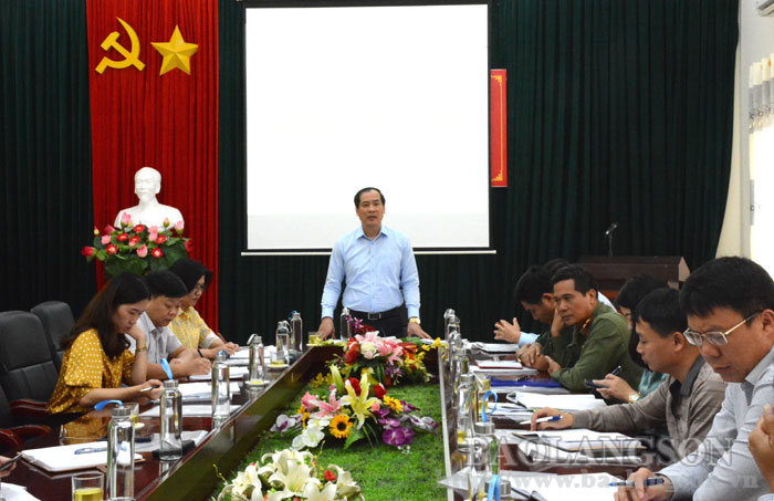 Đồng chí Dương Xuân Huyên, Phó Chủ tịch UBND tỉnh phát biểu tại buổi làm việc