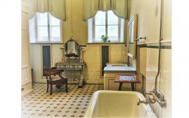 Phòng tắm nơi não của Lenin được lấy ra khỏi hộp sọ ngay sau khi ông qua đời. (Ảnh: Instagram)