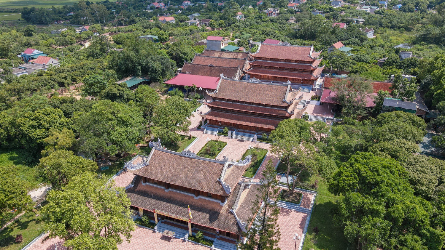 Ngôi chùa nghìn năm tuổi - Trường Đại học phật giáo đầu tiên ở Việt Nam