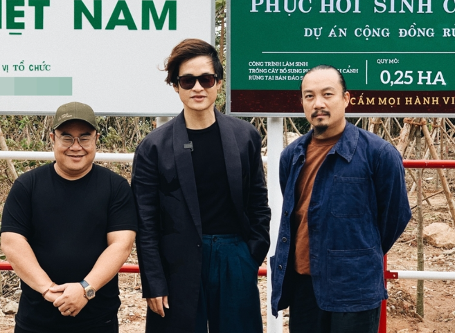 Ca sĩ Hà Anh Tuấn trồng 1.800 cây rừng để giúp chống lũ trong dự án Rừng Việt Nam