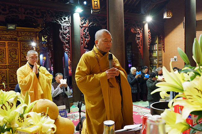 Chùa Thành tổ chức Khánh đản Đức Phật A Di Đà