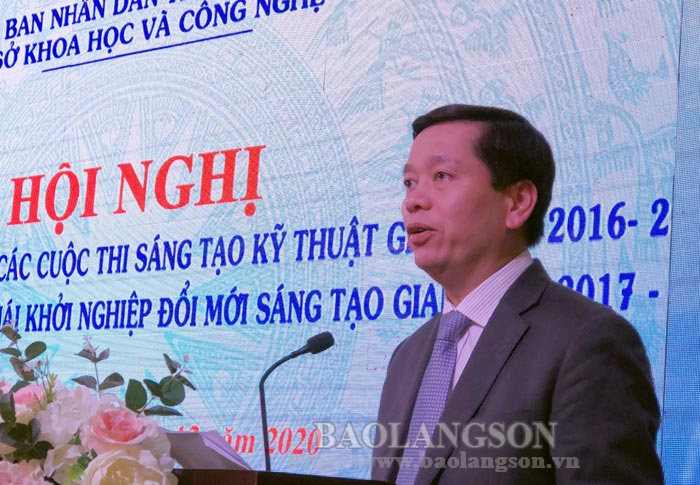 Đồng chí Nguyễn Long Hải, Phó Chủ tịch UBND phát biểu tại hội nghị