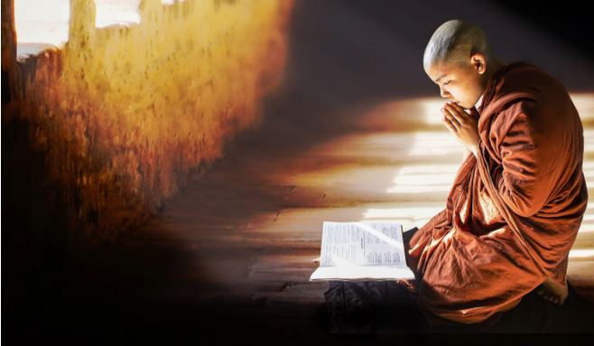 Kinh điển của Phật là kim chỉ nam hướng dẫn chúng ta sống đời chân chính, để gặt hái kết quả hạnh phúc ở đời này và đời sau.