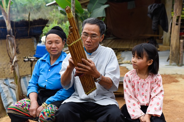 Nghệ nhân Hà Văn Tình, ở xã Quang Chiểu, huyện Mường Lát - người giữ hồn khèn bè dân tộc Thái ở Thanh Hóa.