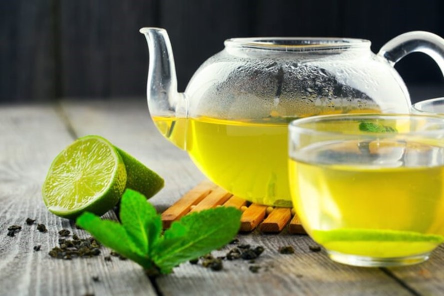 Những lợi ích tuyệt vời khi uống trà xanh với chanh