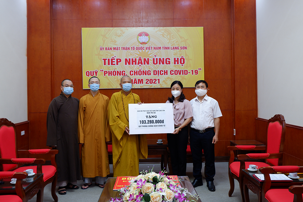 Ban Trị sự Giáo hội Phật giáo Việt Nam tỉnh Lạng Sơn ủng hộ Quỹ Vắc-xin phòng, chống dịch Covid-19