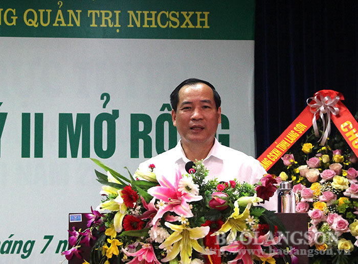 Đồng chí Dương Xuân Huyên, Phó Chủ tịch Thường trực UBND tỉnh phát biểu tại cuộc họp