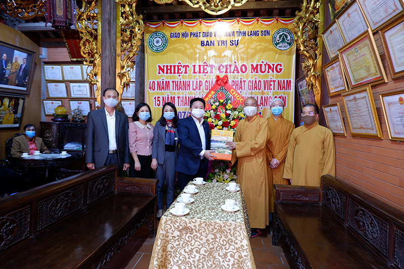 Lạng Sơn: Lãnh đạo chính quyền tỉnh thăm chúc mừng Kỷ niệm 40 năm ngày thành lập GHPGVN