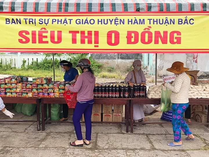 Bình Thuận: Ban Trị sự Phật giáo huyện Hàm Thuận Bắc mở Siêu thị 0 đồng cho người dân xã Hàm Đức