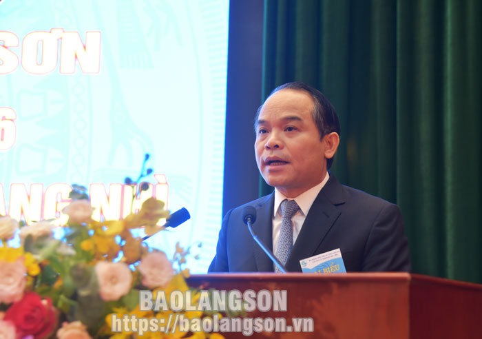 Đồng chí Nguyễn Quốc Đoàn, Ủy viên Trung ương Đảng, Bí thư Tỉnh ủy phát biểu tại đại hội