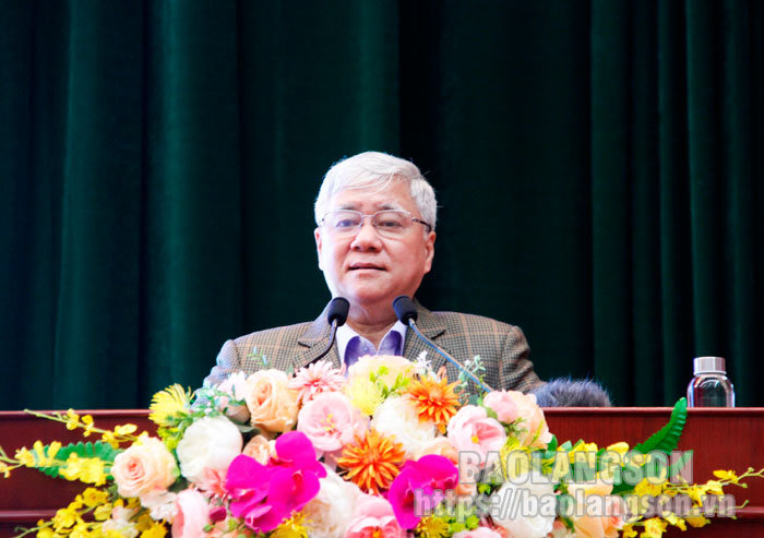 Đồng chí Đỗ Văn Chiến, Bí thư Trung ương Đảng, Chủ tịch Ủy ban Trung ương MTTQ Việt Nam phát biểu tại chương trình