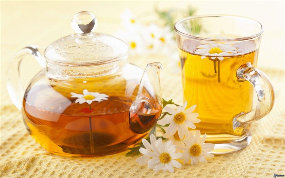 5 nhóm người không nên uống trà hoa cúc