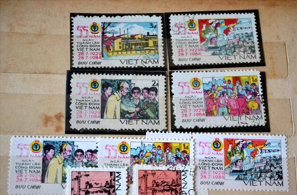 Cận cảnh tem Bác Hồ với Công nhân và Công đoàn trong bộ sưu tập của ông Trần Hữu Huệ.