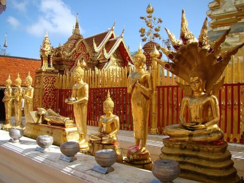 Những ngôi chùa kỳ lạ ở Thái Lan: Kỳ bí xá lợi tóc và ngôi chùa thờ mảnh xương vai Phật tổ