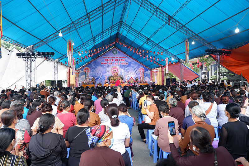 Lạng Sơn: Hơn 2.000 người tham dự Đại lễ Vu Lan tại chùa Thành