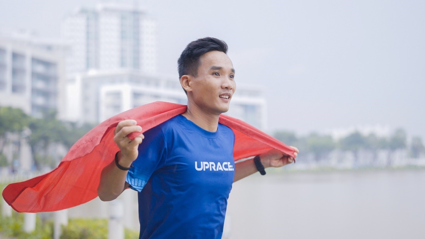 Nhà vô địch Quang Trần - 5 năm miệt mài chạy bộ gây quỹ từ thiện