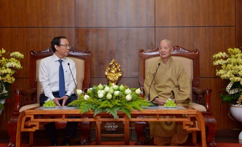 Đức Pháp chủ GHPGVN tiếp ông Nguyễn Văn Nên, Ủy viên Bộ Chính trị, Bí thư Thành ủy TP.HCM đến thăm và chúc mừng thành công của Đại hội đại biểu Phật giáo toàn quốc lần thứ IX - Ảnh: Bảo Toàn/BGN