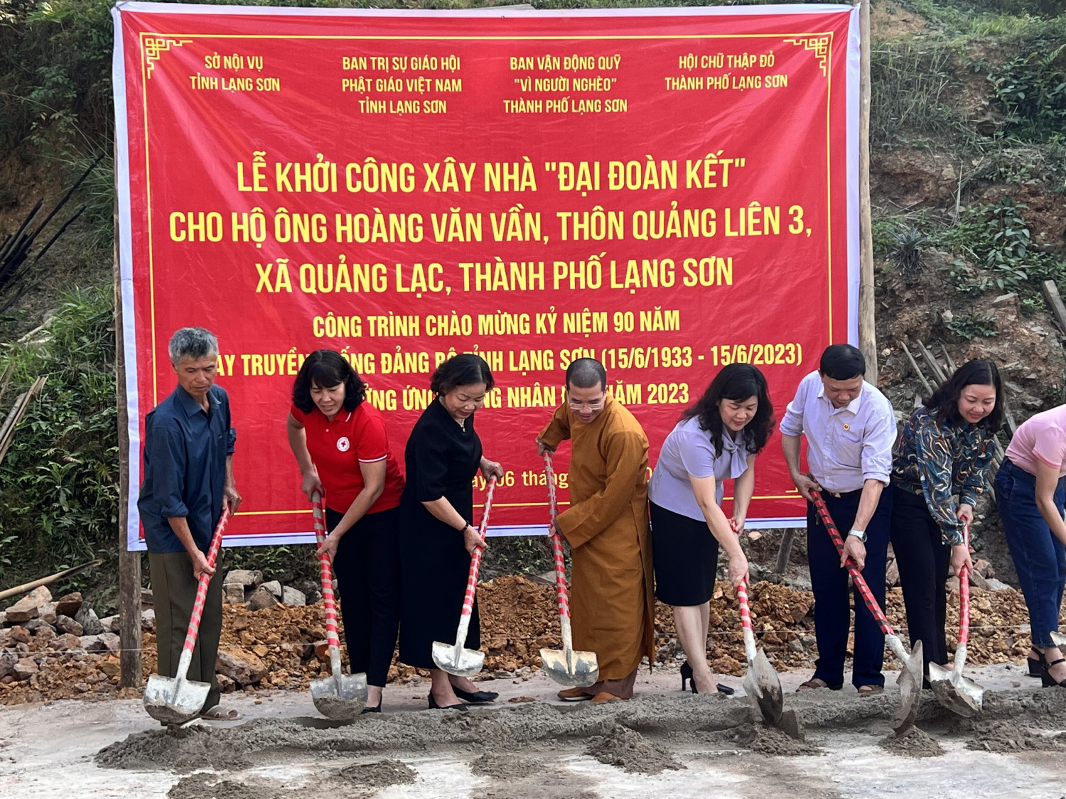Ban Trị sự Phật giáo tỉnh khởi công xây dựng nhà Đại đoàn kết tại xã Quảng Lạc, thành phố Lạng Sơn