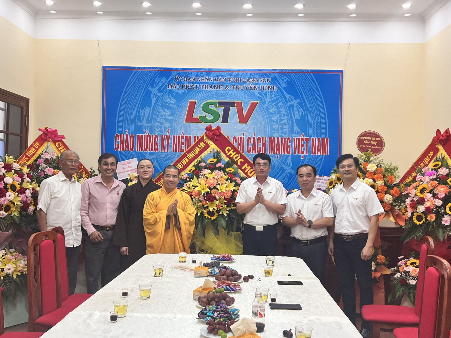 Ban Trị sự Phật giáo tỉnh thăm và chúc mừng Đài Phát thanh và Truyền hình tỉnh Lạng Sơn nhân ngày Báo chí Cách mạng Việt Nam 21-6 (1925-2023)