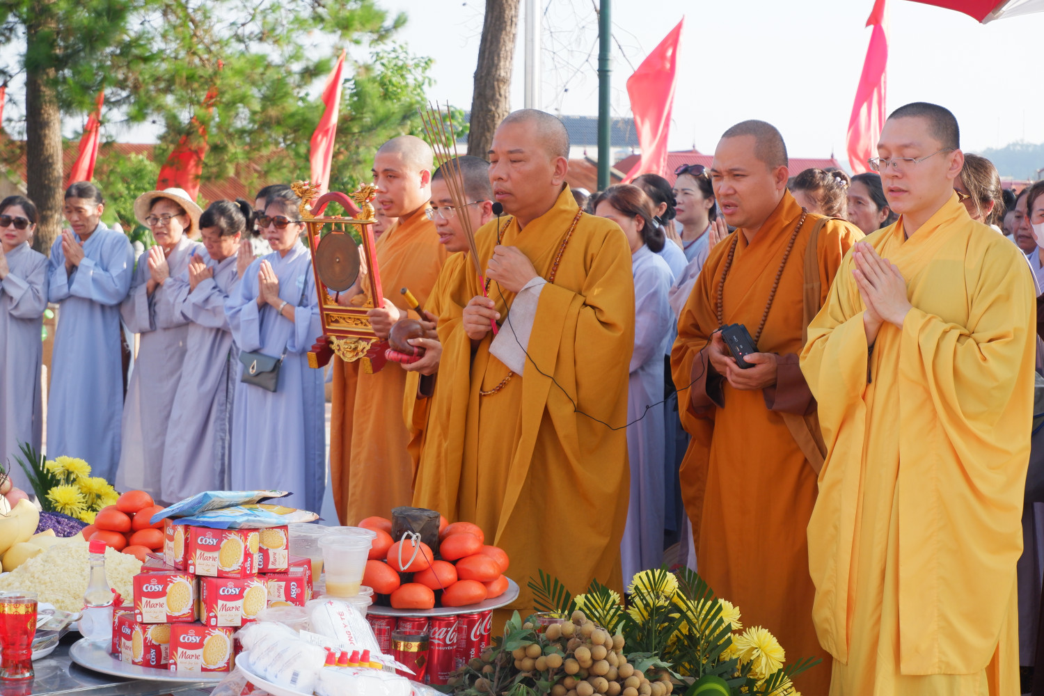 Lạng Sơn: Ban Trị sự Phật giáo tỉnh dâng hương tưởng niệm các Anh hùng liệt sĩ