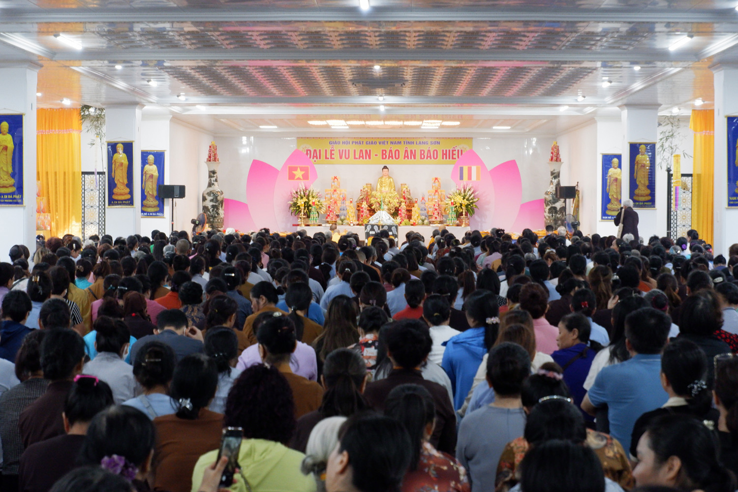 Lạng Sơn: Hơn 3.000 người tham dự Đại lễ Vu Lan tại chùa Thành