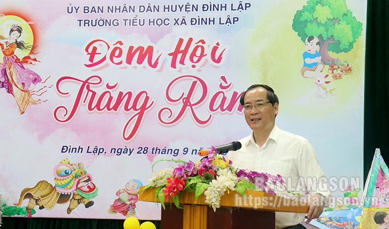 Đồng chí Dương Xuân Huyên, Ủy viên Ban Thường vụ Tỉnh ủy, Phó Chủ tịch Thường trực UBND tỉnh phát biểu tại chương trình.