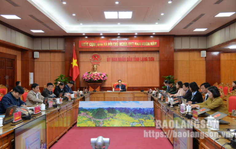 Các đại biểu tham dự hội nghị tại điểm cầu tỉnh Lạng Sơn