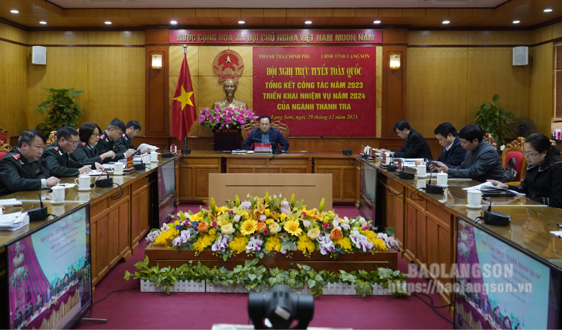 Đồng chí Lương Trọng Quỳnh, Phó Chủ tịch UBND tỉnh chủ trì hội nghị tại điểm cầu Lạng Sơn.