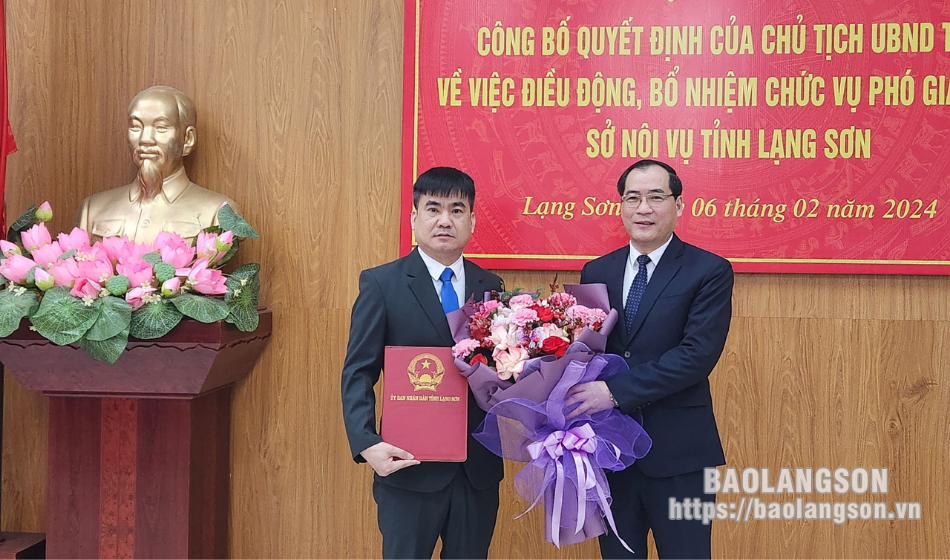 Công bố Quyết định điều động, bổ nhiệm Phó Giám đốc Sở Nội vụ tỉnh Lạng Sơn