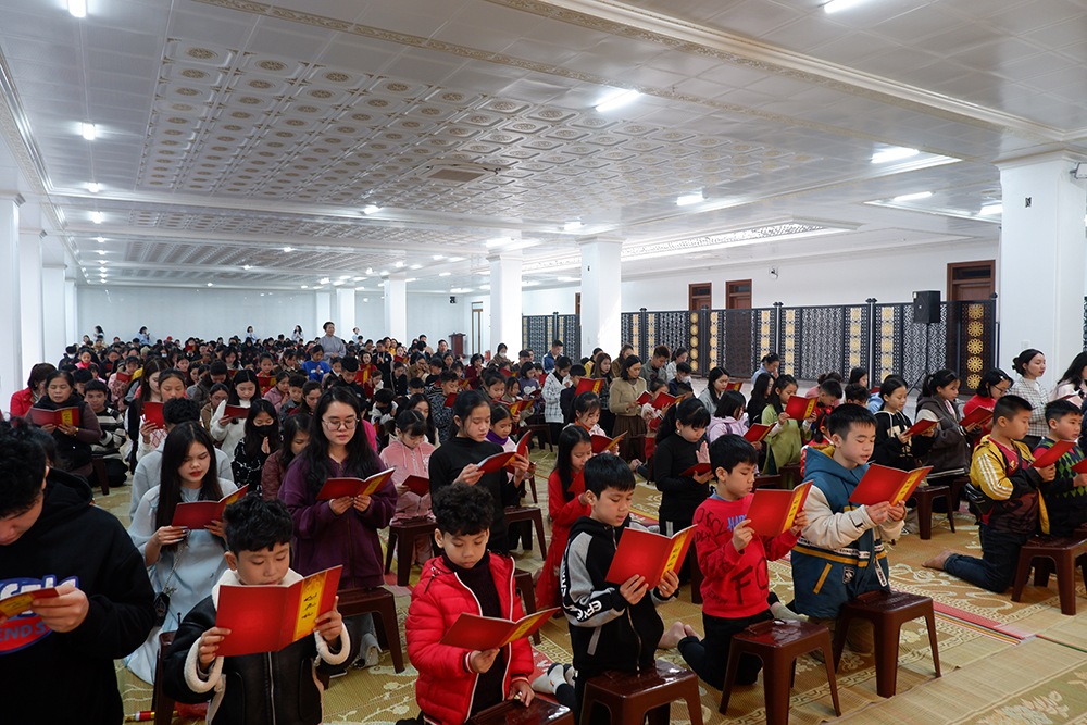 Hàng nghìn Thanh, Thiếu niên Phật tử tham dự khóa lễ đầu Xuân tại chùa Thành