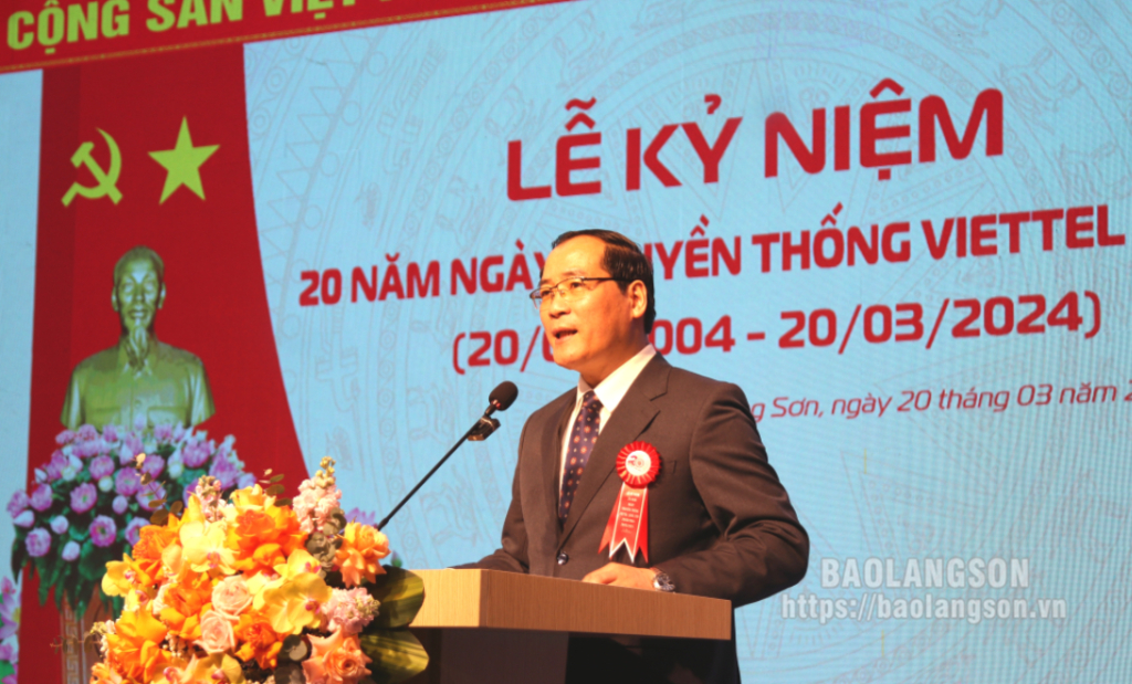 Đồng chí Dương Xuân Huyên, Uỷ viên Ban Thường vụ Tỉnh uỷ, Phó Chủ tịch Thường trực UBND tỉnh phát biểu tại buổi lễ