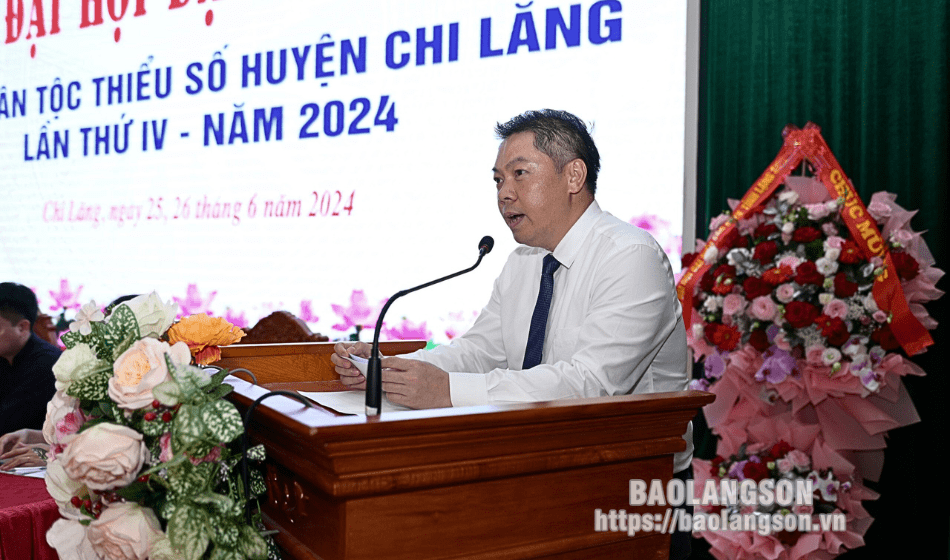Đồng chí Đoàn Thanh Sơn, Phó Chủ tịch UBND tỉnh phát biểu tại đại hội