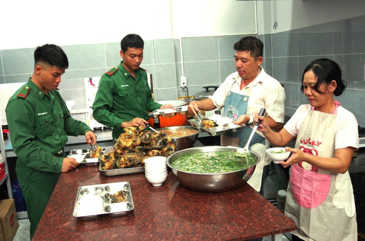 Bếp ăn 0 đồng ở Bà Rịa - Vũng Tàu giúp người khốn khó có suất cơm ấm bụng