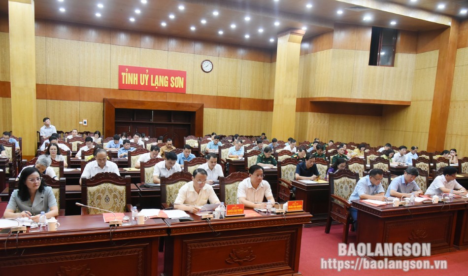 Các đại biểu tham dự hội nghị tại điểm cầu tỉnh Lạng Sơn