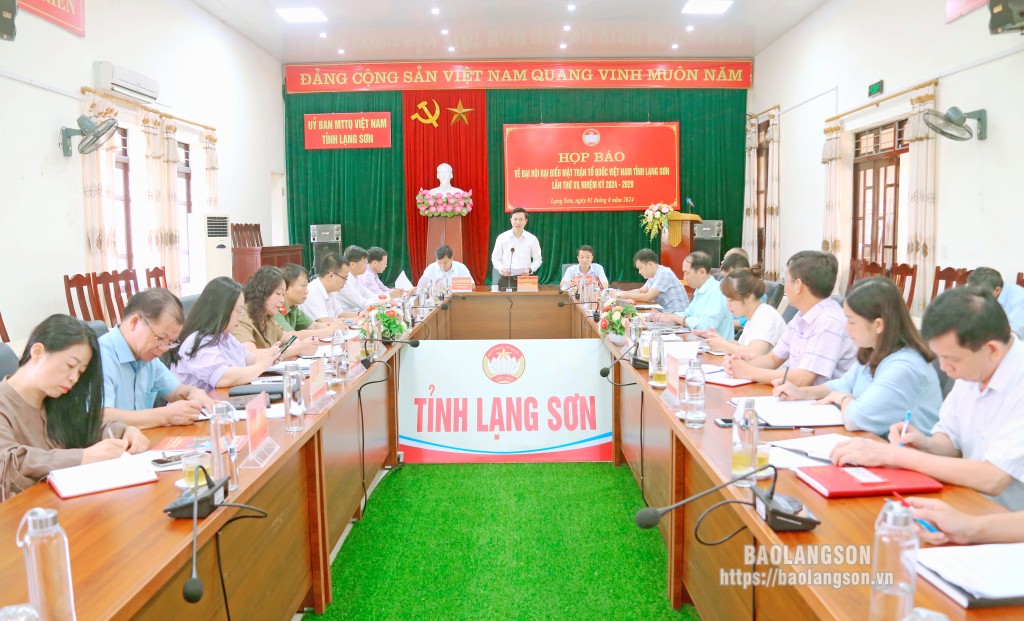 Lãnh đạo Ủy ban MTTQ tỉnh thông tin về công tác chuẩn bị Đại hội đại biểu MTTQ tỉnh lần thứ XV, nhiệm kỳ 2024 - 2029 tại buổi họp báo