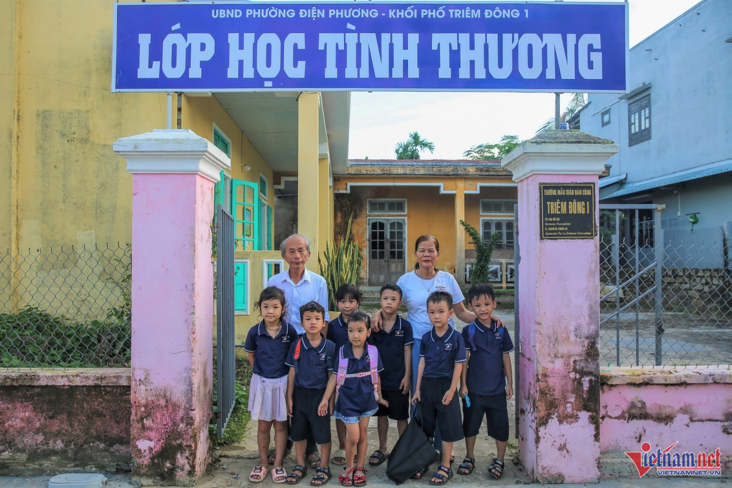 Trường mẫu giáo bỏ hoang được vợ chồng thầy giáo “biến” thành lớp học tình thương.