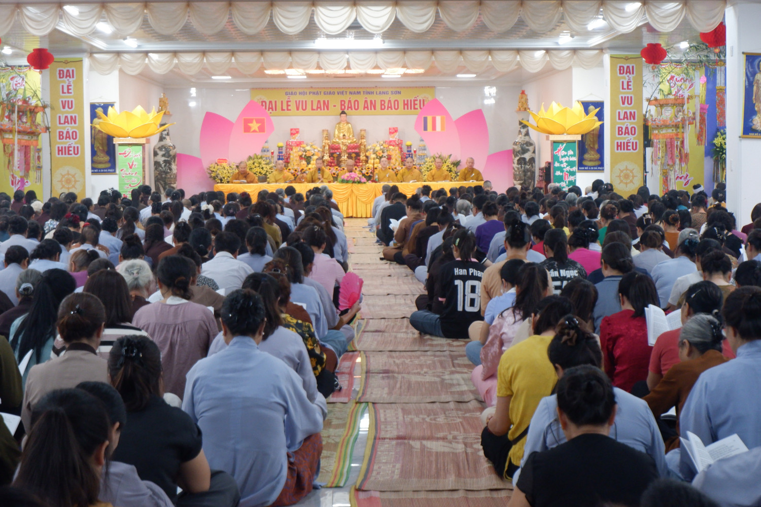 Lạng Sơn: Hơn 3.000 người tham dự Đại lễ Vu lan tại chùa Thành