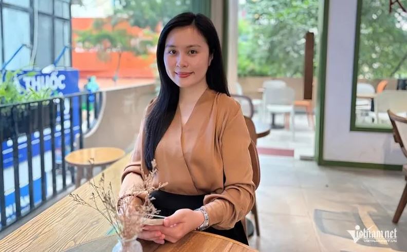 Cô gái Phú Thọ 7 năm dạy tiếng Anh miễn phí cho các cụ ông, cụ bà